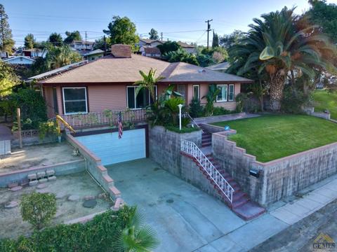711 D St, Taft, CA 93268 photo 2
