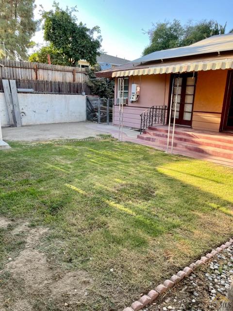 711 D St, Taft, CA 93268 photo 5