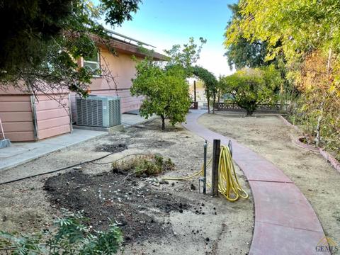 711 D St, Taft, CA 93268 photo 16