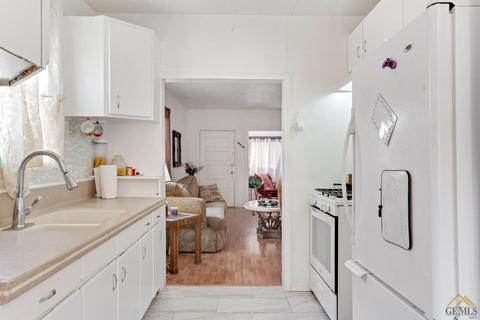 307 Broadway Ave, Maricopa, CA 93252 photo 17