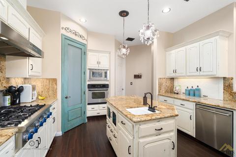 12401 Trinity River Dr, Bakersfield, CA 93312 photo 17