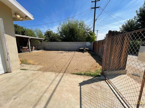 407 Atlantic Ave, Shafter, CA 93263 photo 16