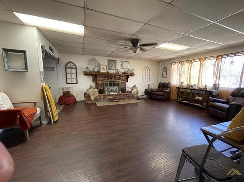407 Atlantic Ave, Shafter, CA 93263 photo 6