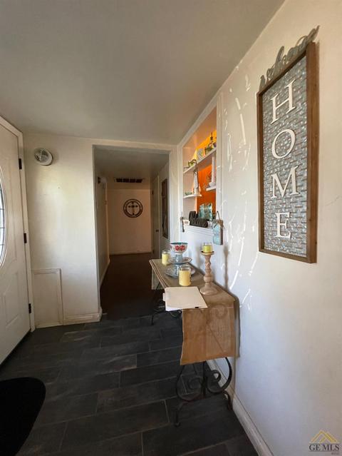 407 Atlantic Ave, Shafter, CA 93263 photo 3