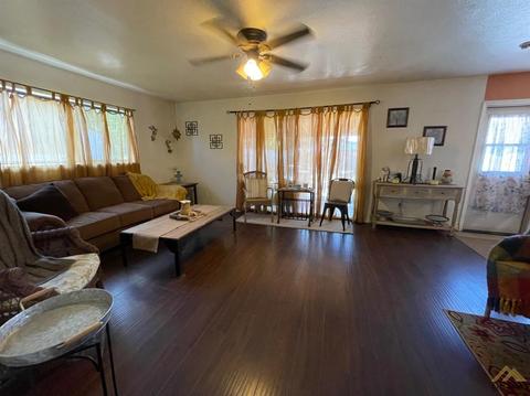 407 Atlantic Ave, Shafter, CA 93263 photo 4