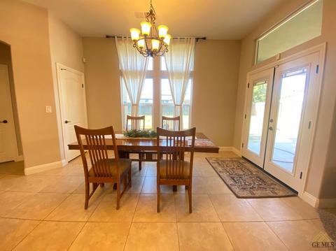 754 Pine Cone St, Shafter, CA 93263 photo 11