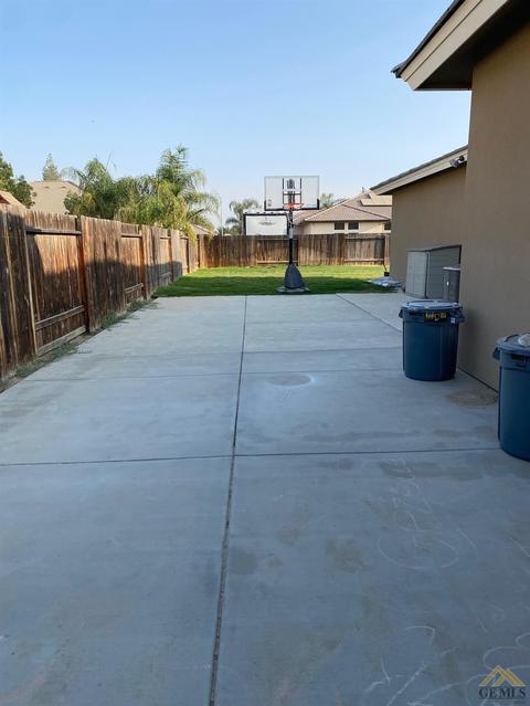 754 Pine Cone St, Shafter, CA 93263 photo 20