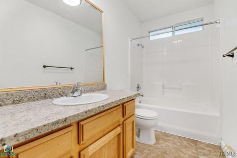 631 Lopez Ave, Shafter, CA 93263 photo 16