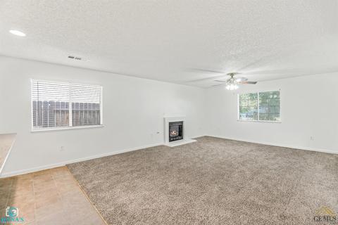 631 Lopez Ave, Shafter, CA 93263 photo 7