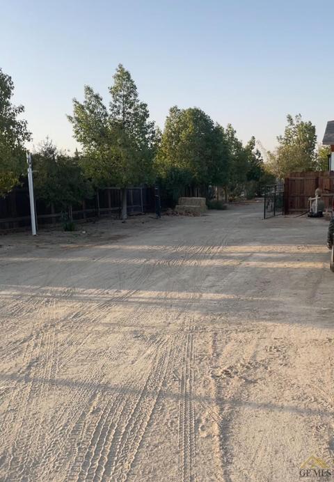 28185 Chaparral Ave, Taft, CA 93268 photo 28