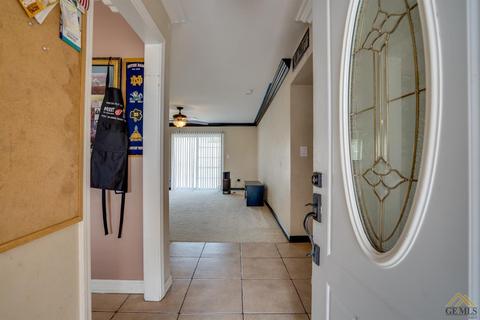 916 Devore Ave, Bakersfield, CA 93308 photo 4