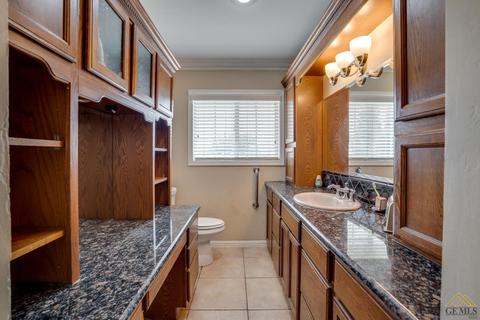 916 Devore Ave, Bakersfield, CA 93308 photo 14