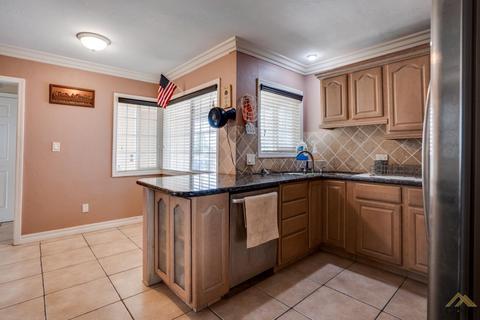 916 Devore Ave, Bakersfield, CA 93308 photo 9