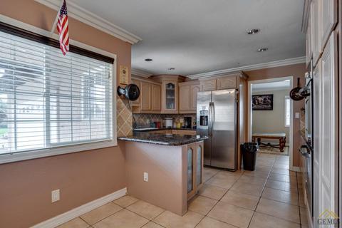 916 Devore Ave, Bakersfield, CA 93308 photo 10