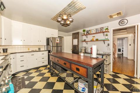 501 A St, Taft, CA 93268 photo 15