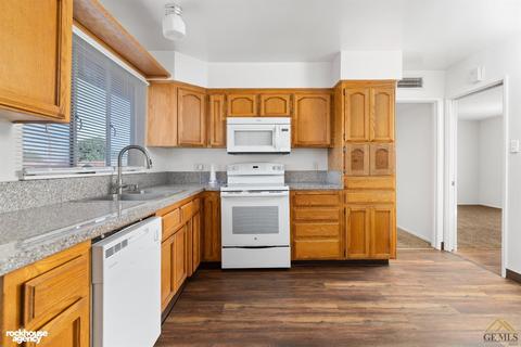 910 Bell Ave, Taft, CA 93268 photo 13