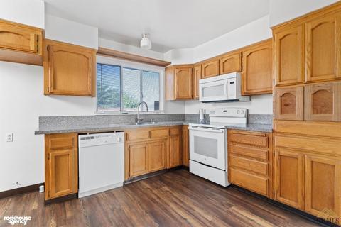 910 Bell Ave, Taft, CA 93268 photo 15