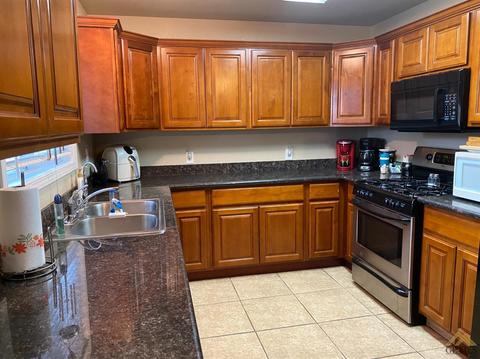 135 Wood St, Taft, CA 93268 photo 6