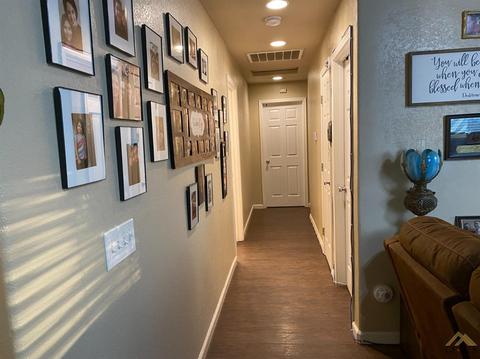 135 Wood St, Taft, CA 93268 photo 9