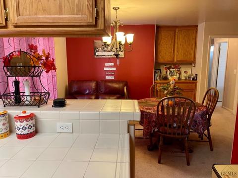 425 Taylor St, Taft, CA 93268 photo 8