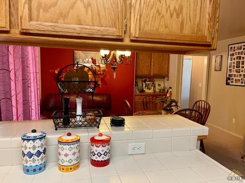 425 Taylor St, Taft, CA 93268 photo 13