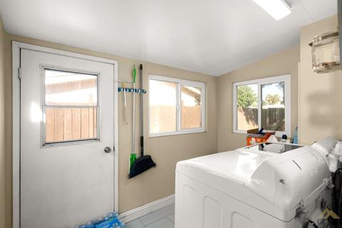 6015 Doris Dr, Riverside, CA 92509 photo 16