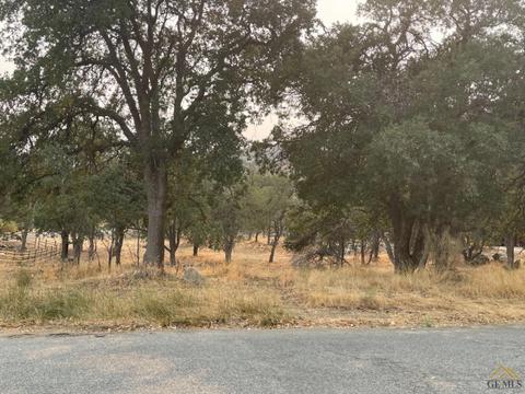 21606 Sunnybrook Dr, Tehachapi, CA 93561 photo 3