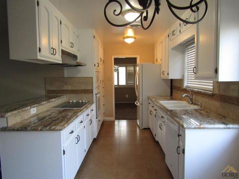 908 3rd St, Taft, CA 93268 photo 9
