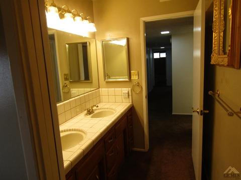 908 3rd St, Taft, CA 93268 photo 22
