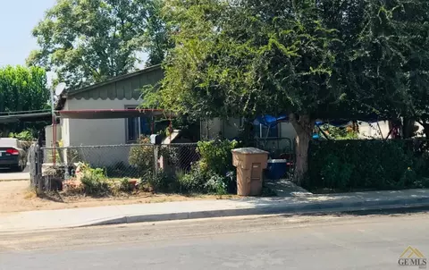 9908 Waco Ave, Lamont, CA 93241 photo 2