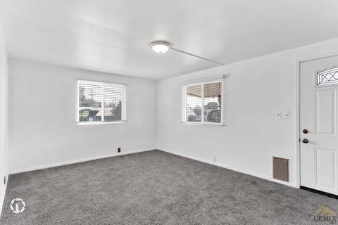 31 Tee Ln, Bakersfield, CA 93308 photo 8