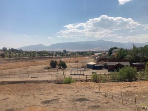 19612 Iris Way, Tehachapi, CA 93561 photo 14