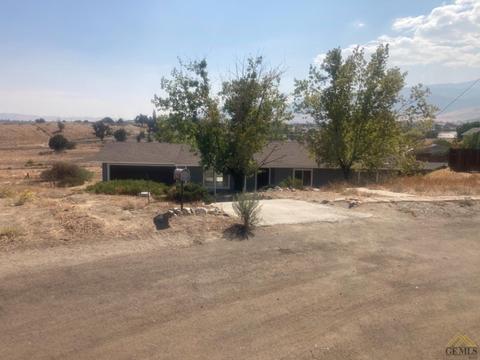 19612 Iris Way, Tehachapi, CA 93561 photo 4