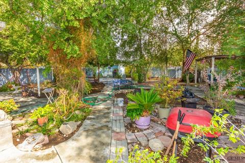 327 Easter St, Bakersfield, CA 93307 photo 16