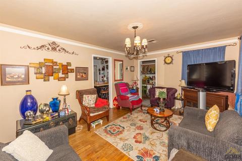 327 Easter St, Bakersfield, CA 93307 photo 6