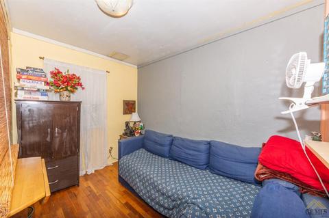 327 Easter St, Bakersfield, CA 93307 photo 12