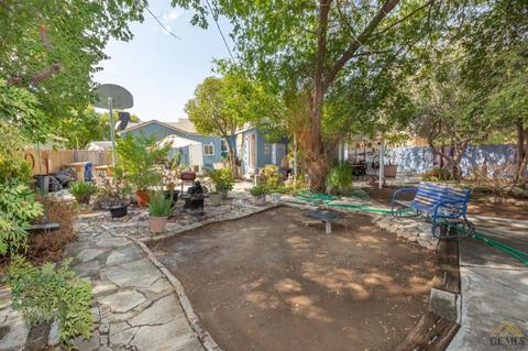 327 Easter St, Bakersfield, CA 93307 photo 19