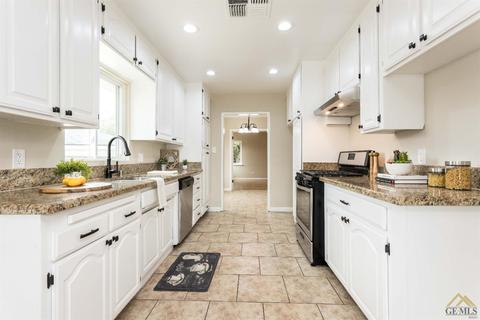 1908 Spring Way, Bakersfield, CA 93306 photo 13