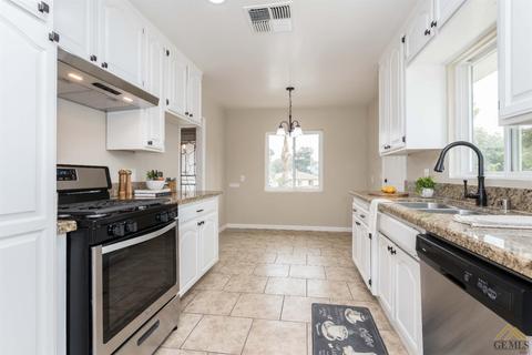1908 Spring Way, Bakersfield, CA 93306 photo 14