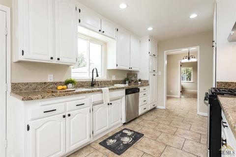 1908 Spring Way, Bakersfield, CA 93306 photo 11