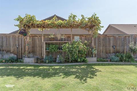 9443 Red Pine Dr, Shafter, CA 93263 photo 27