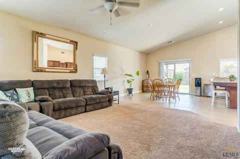 9443 Red Pine Dr, Shafter, CA 93263 photo 15