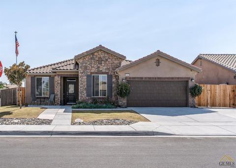 9443 Red Pine Dr, Shafter, CA 93263 photo 1
