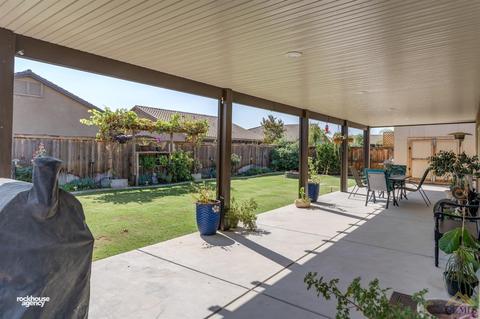 9443 Red Pine Dr, Shafter, CA 93263 photo 23