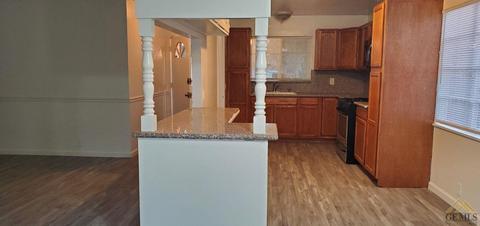 1518 1st St, Wasco, CA 93280 photo 8