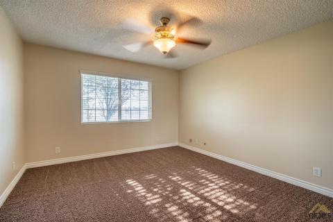 2755 Heath Rd, Bakersfield, CA 93314 photo 15