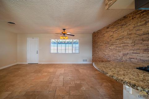 2755 Heath Rd, Bakersfield, CA 93314 photo 7