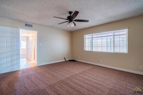 2755 Heath Rd, Bakersfield, CA 93314 photo 16
