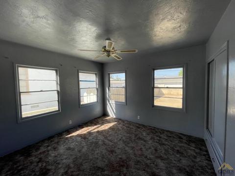 106 E Kern St, Taft, CA 93268 photo 5