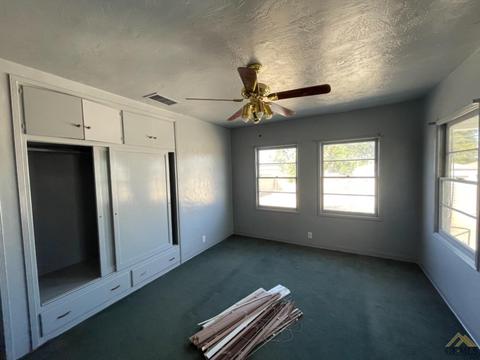 106 E Kern St, Taft, CA 93268 photo 6